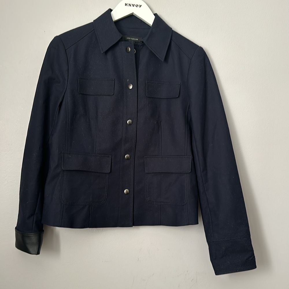 Ann Taylor jacket lined Navy Blue Womens Size 6 - Picture 2 of 6